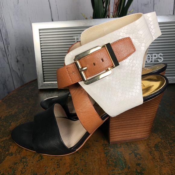 MICHAEL Michael Kors White/Brown/Blue Leather - Picture 8 of 8